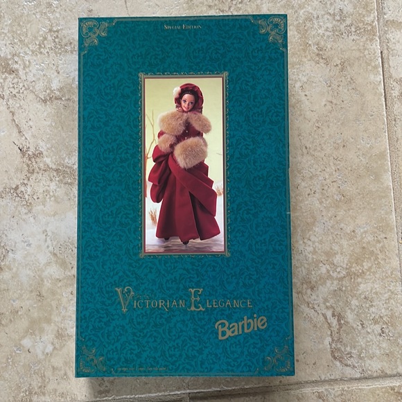 Victorian Elegance Barbie-1994 - Picture 3 of 6